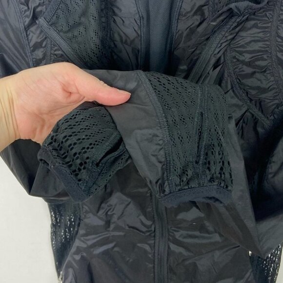 Lululemon Black Mesh Running Jacket Coat Size 4 Lightweight Nothin Hide Travel - Picture 10 of 16